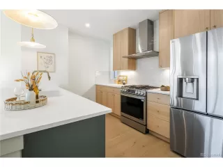 Photo #4: 5244347 Listing