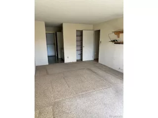 Photo #6: 5245743 Listing