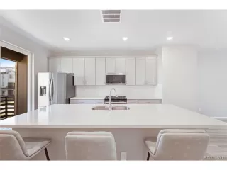 Photo #4: 5246792 Listing