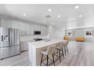 Photo #6: 5246792 Listing