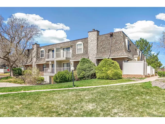 MLS: 5247663 Condo For Sale