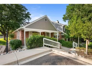 Photo #2: 5249776 Listing