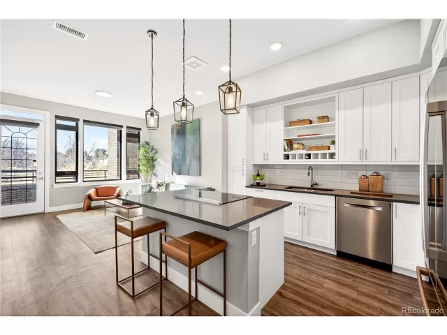 MLS: 5251591 Condo For Sale