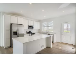 Photo #2: 5252577 Listing 