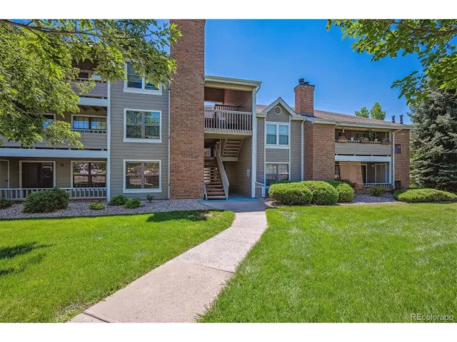 MLS: 5255142 Condo For Sale