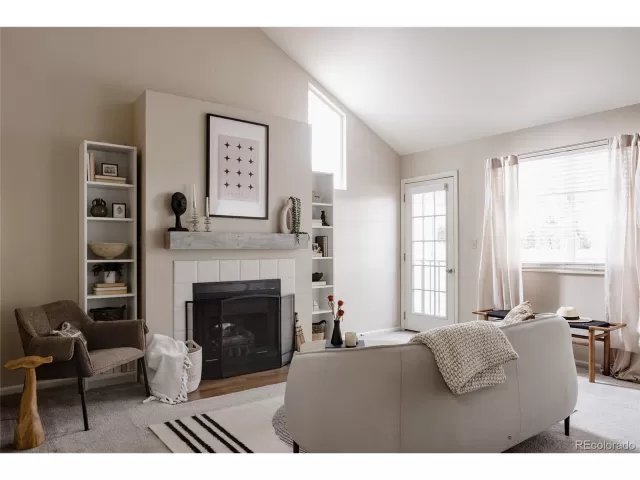 MLS: 5255960 Condo For Sale