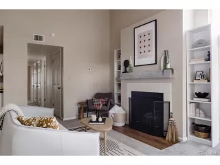 Photo #2: 5255960 Listing