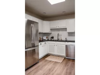 Photo #6: 5255960 Listing