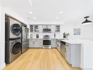 Photo #4: 5256845 Listing