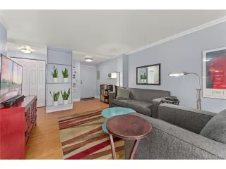 Photo #2: 5259122 Listing