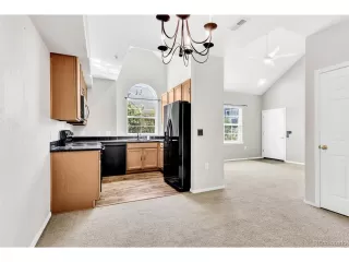 Photo #5: 5261563 Listing
