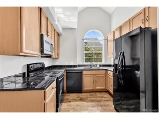 Photo #6: 5261563 Listing