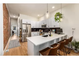 Photo #6: 5262412 Listing