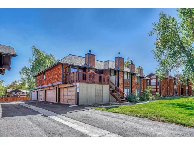 MLS: 5262470 Condo For Sale