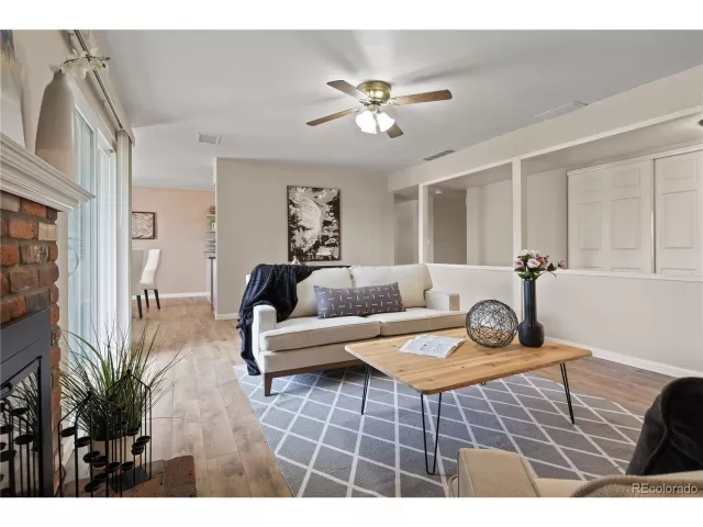 MLS: 5263340 Condo For Sale