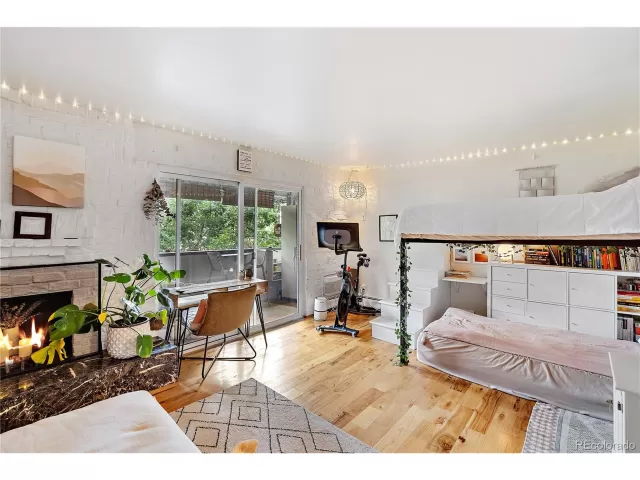 MLS: 5266265 Condo For Sale