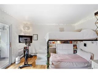 Photo #3: 5266265 Listing