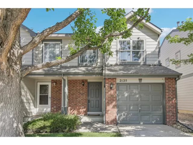 MLS: 5272780 Condo For Sale