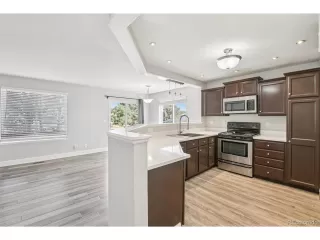 Photo #6: 5272780 Listing