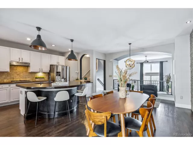 MLS: 5272908 Condo For Sale