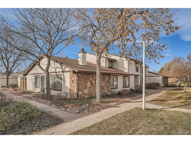 MLS: 5273169 Condo For Sale