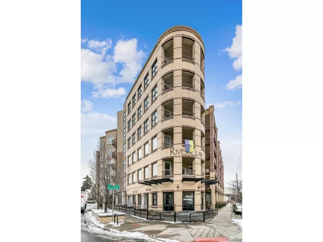 MLS: 5273697 Condo For Sale