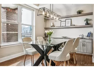 Photo #6: 5273697 Listing
