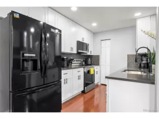 Photo #6: 5274479 Listing