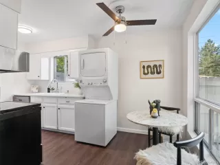 Photo #6: 5278426 Listing 