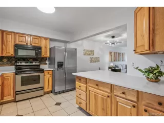 Photo #5: 5278440 Listing