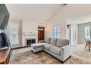 Photo #4: 5278687 Listing