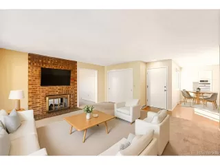 Photo #3: 5284905 Listing