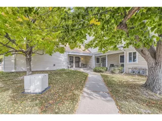 More Details about MLS # 5285219 : 2604 S XANADU WAY B AURORA CO 80014
