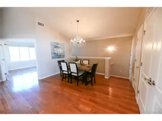 Photo #5: 5285828 Listing