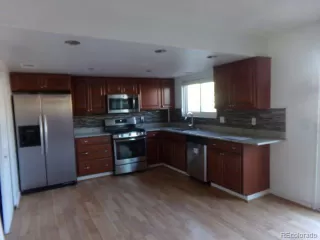 Photo #4: 5290281 Listing