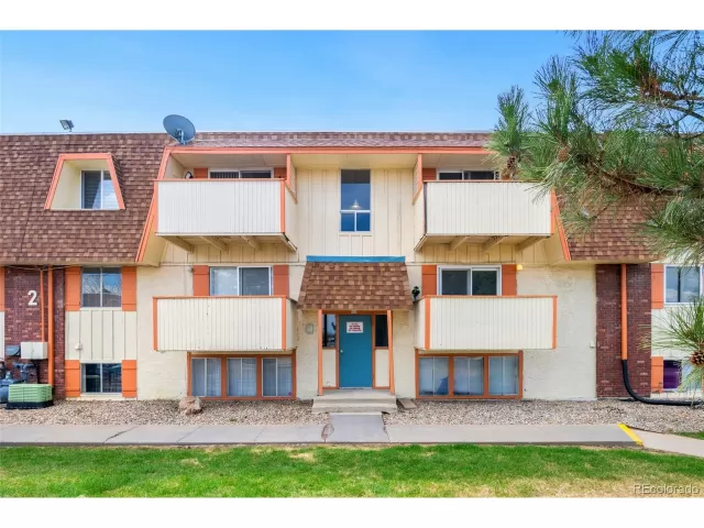 MLS: 5292624 Condo For Sale