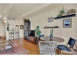 Photo #5: 5292715 Listing