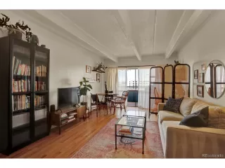 Photo #6: 5292715 Listing