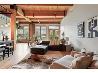 Photo #2: 5295927 Listing 