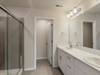 Photo #3: 5296707 Listing