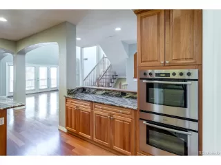 Photo #3: 5298398 Listing