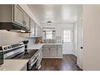 Photo #2: 5300877 Listing 