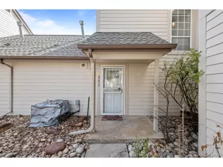 Photo #5: 5303589 Listing