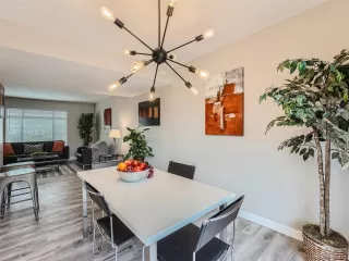 Photo #6: 5304758 Listing 