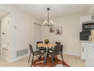 Photo #5: 5305921 Listing 