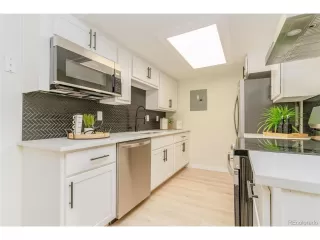 Photo #6: 5305921 Listing 