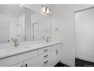 Photo #4: 5307376 Listing