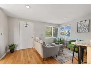 Photo #4: 5310063 Listing