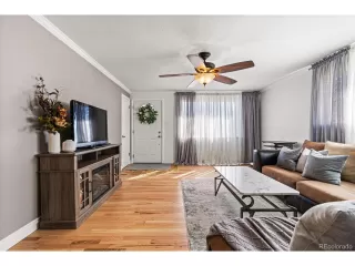 Photo #6: 5313329 Listing