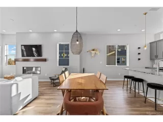 Photo #6: 5317286 Listing